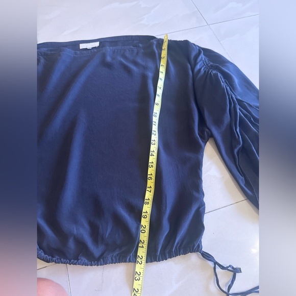 Alexis Silk Black Blouse with Elegant Design sleeve design with ruching detail M - Picture 7 of 8